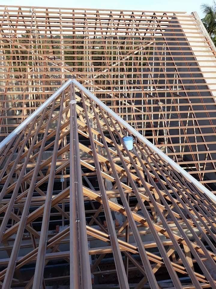 khung kèo thép nhẹ màu đồng